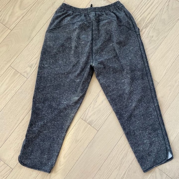 Lululemon Keep It Classic Crop White Noise Performance Technical Pants - Size 6 - Picture 2 of 6